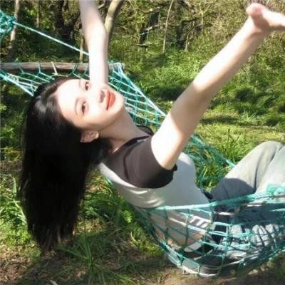 乳房与月亮